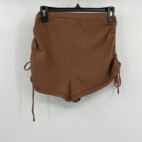 Lovers and Friends Hollie Short in Warm Tan - Picture 5 of 6